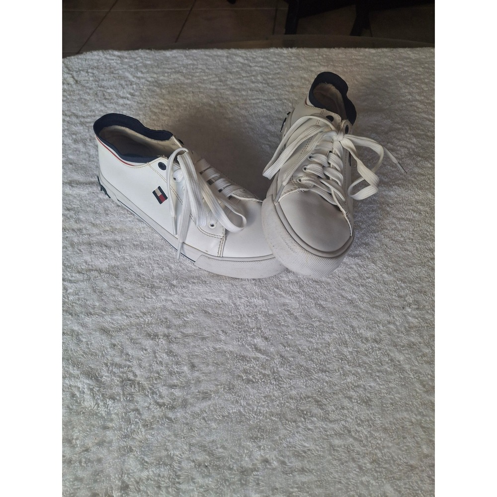Tommy Hilfiger TWFAUNA White Low Top Lace Up Fashion Sneakers Womens 6.5 M